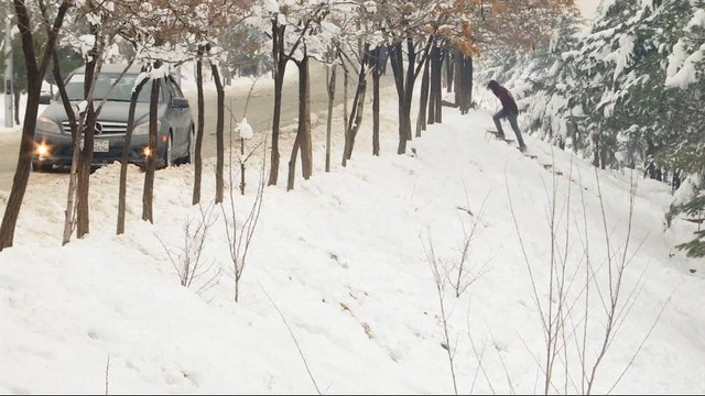 Scores dead in Afghanistan avalanches