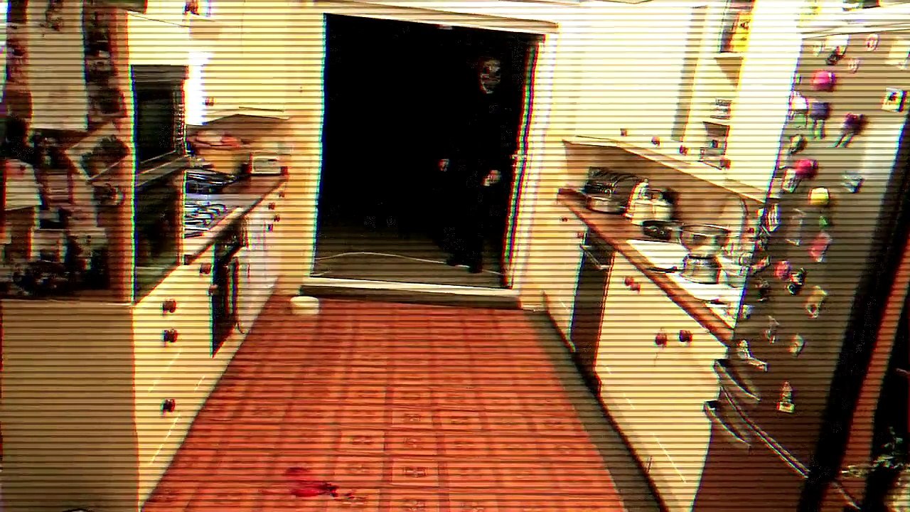 BFvsGF - Killer Clown Prank on Girlfriend GONE WILD 2016