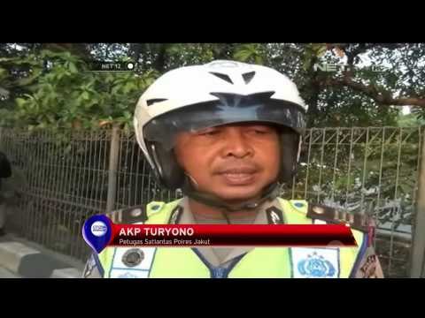 Masuk Jalur Busway Pengendara Motor Tewas Ditabrak Busway di Jakut - NET12