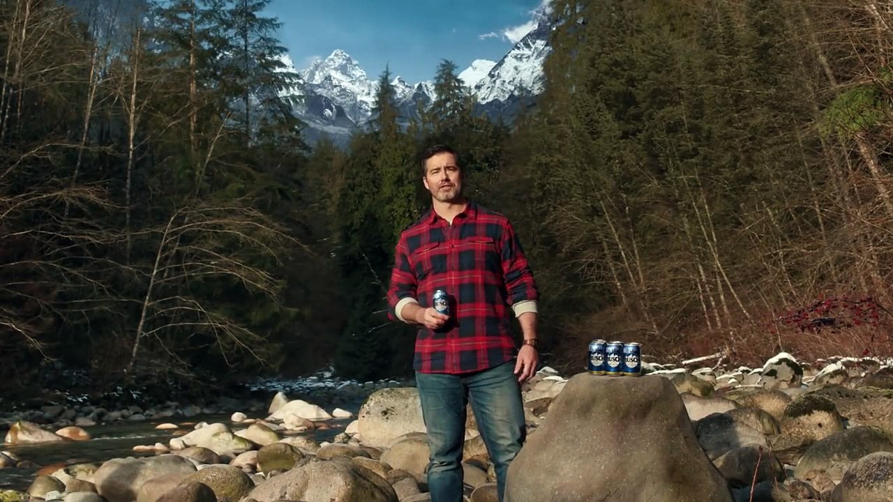 Cette bière n'arrête pas de "pshiiiiter" - Pub Busch Beer Super Bowl 2017
