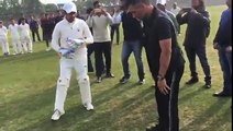 MS Dhoni giving wicket keeping tips to youngsters - Sehwag international school