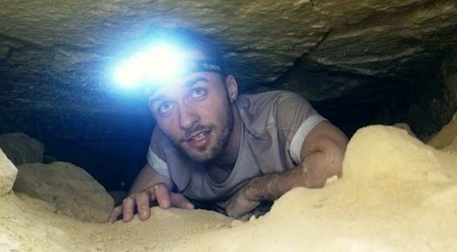 SQUEEZIE-DESCENTE AUX CATACOMBES INTERDITES...