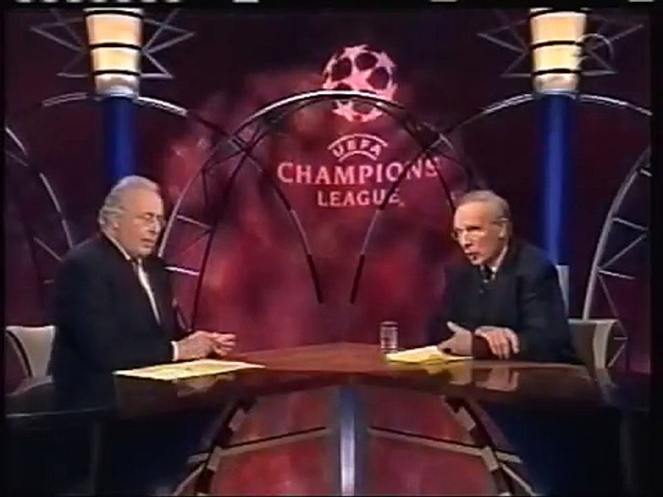 05.12.2001 - 2001-2002 UEFA Champions League 2nd Group Round Group B Matchday 2 AS Roma 0-0 Liverpool