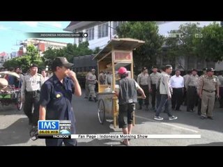 Petugas Satpol PP di Malang di Keroyok Pedagang - IMS