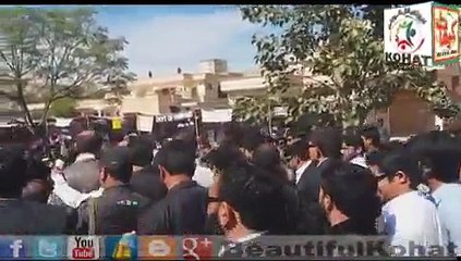 What Students Did With Imran Khan in Kohat University