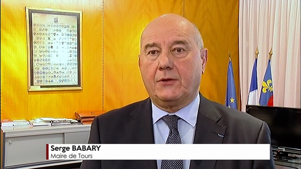 POLITIQUE/ Tours: mouvement au conseil municipal