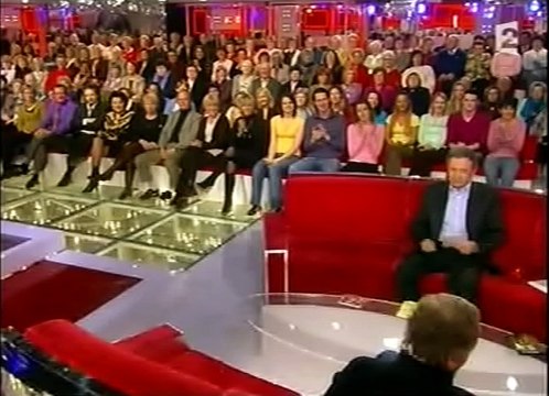 2006/03/26 Cabrel : Sarbacane/ Itw/ Medley Acoustic (Vivement DImanche Luchini-F2)