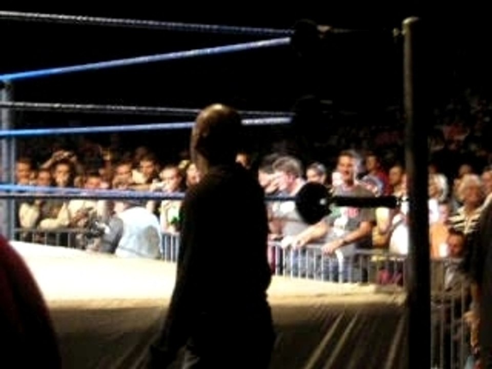 WWE Chuck palumbo Lillian Garcia Paris Bercy