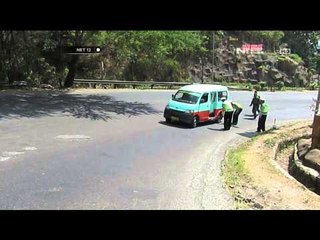 Jalan Curam di Gunung Kidul, Polisi Siapkan Pengganjal Ban - NET12