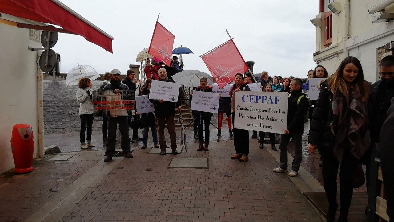 Saint-Jean-de-Luz : Jean-Paul Gaultier pointé du doigt par les militants de la cause animale