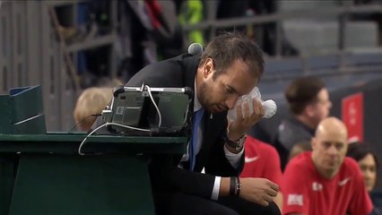 Le tennisman Denis Shapovalov envoie sa balle sur l'arbitre et disqualifie le Canada