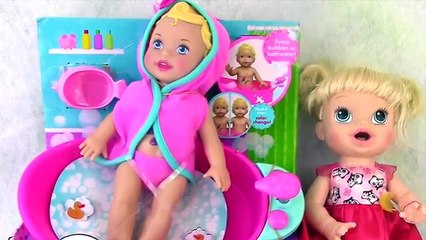 SLIME BATH! Little Mommy Bubbly Bathtime Color Changing Baby Doll | Baby Alive Helps