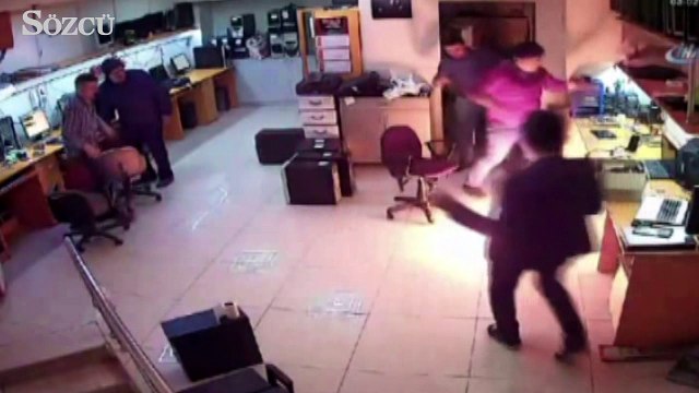 Tamir ettiği tablet böyle patladı