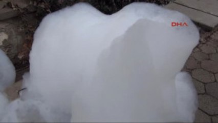 Niğde'de Esrarengiz Köpük