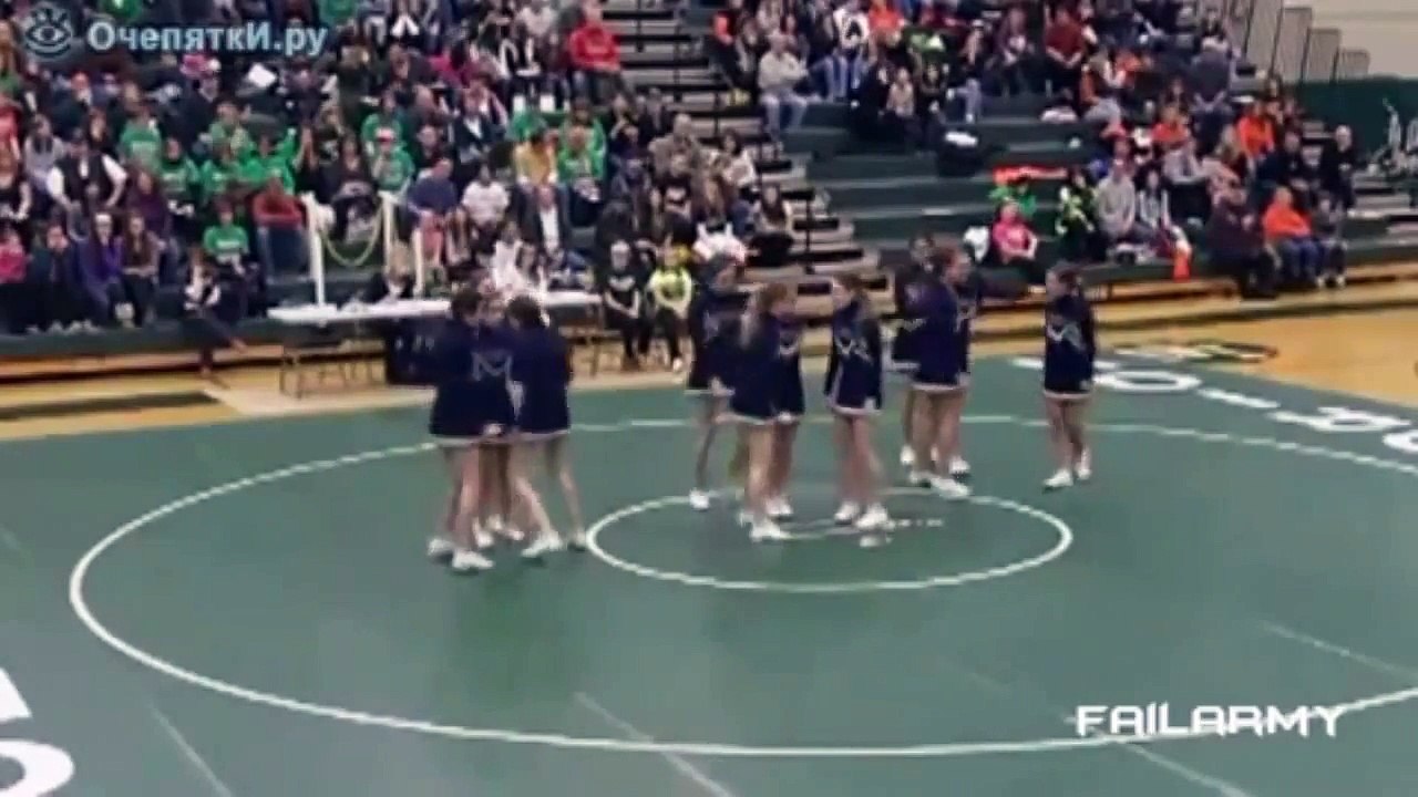 Приколы девушек с собаками | Приколы с девушками на вечеринке - [Июнь 2015]