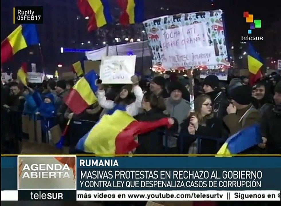 Rumanos logran con protestas que el gobierno derogue decreto