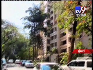 Sanjay Dutt's neighbours lodge police complaint for loud music and late night partying - Tv9