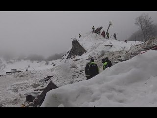 Farindola (PE) - Rigopiano, scenario apocalittico durante i soccorsi (24.01.17)