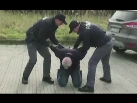 Cosenza - Spray al peperoncino in dotazione alle forze dell'ordine (03.02.17)