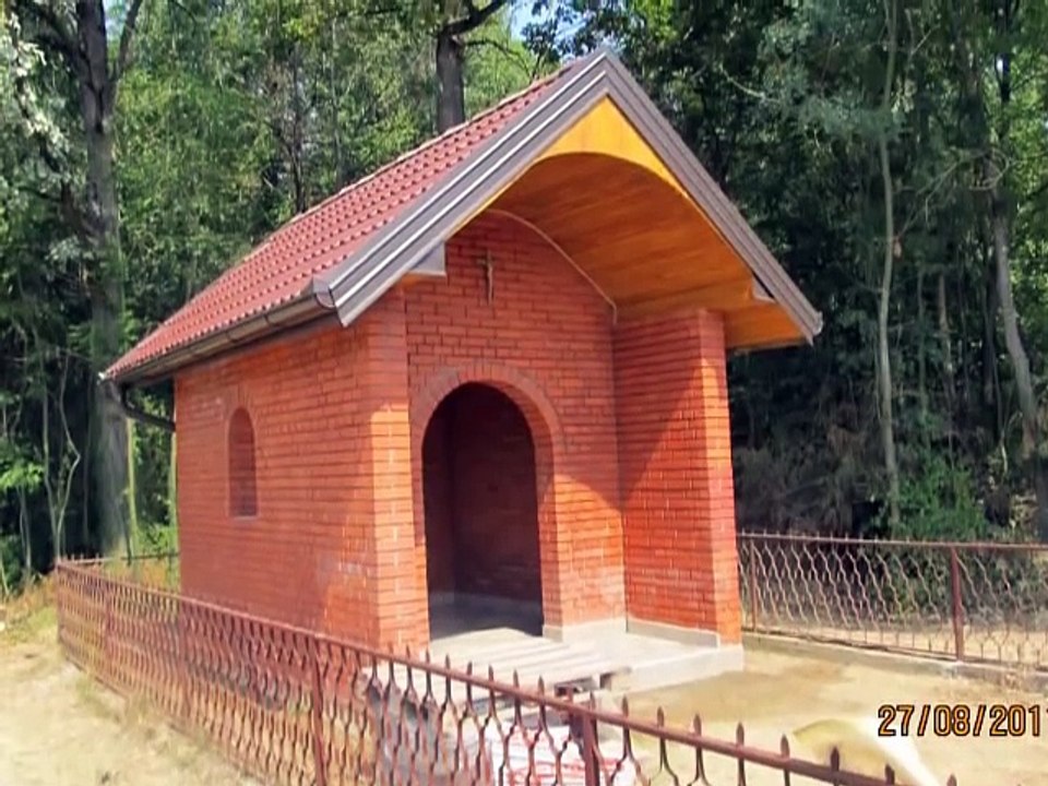 Što si tužno selo moje