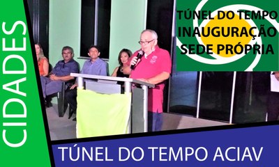 Wadinho Tortorelli faz leitura do Túnel do Tempo da ACIAV