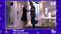 Dany Boon se fait toucher les muscles par Catherine Ceylac dans Thé ou café !