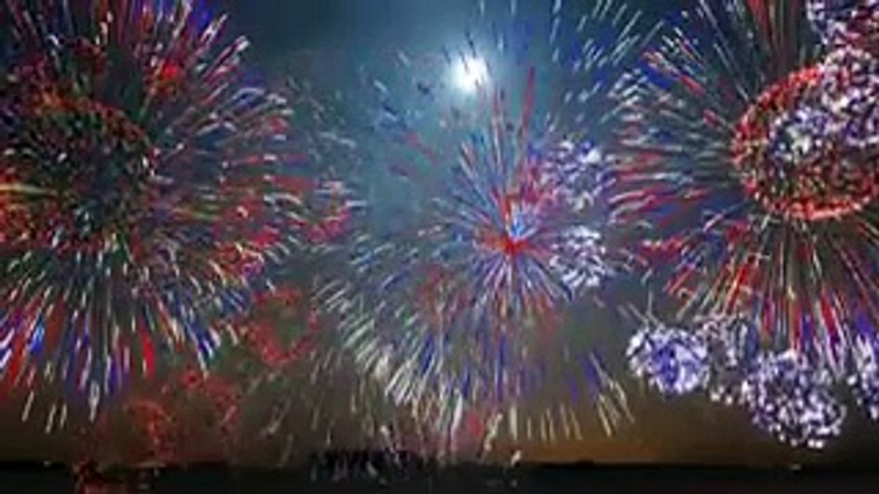 Топ 10 самых крутых салютов