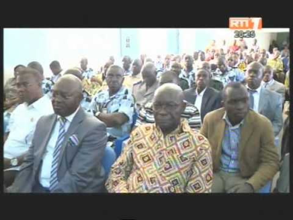 Tournée d'information et de sensibilisation sur les nouvelles mesures gouvernementales par le ministre Ahmed Bakayoko