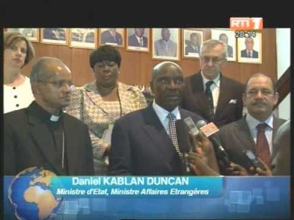 Rencontre entre le ministre d'Etat, ministre des affaires étrangères et les doyens du corps diplomatique