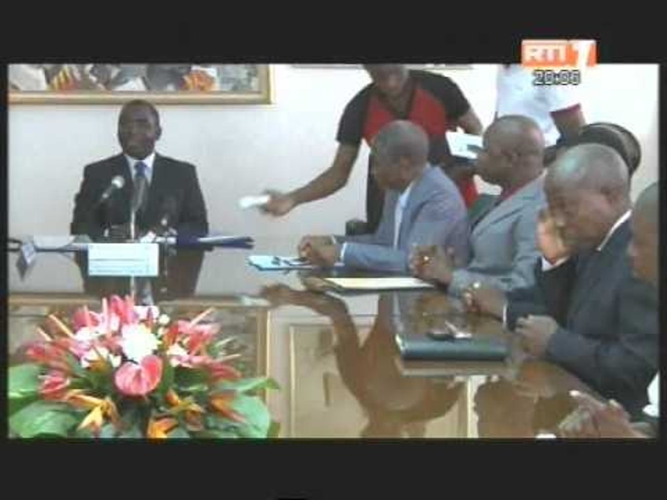 Etats généraux de la presse : Le pré-rapport du comité scientifique remis à Diakité Coty