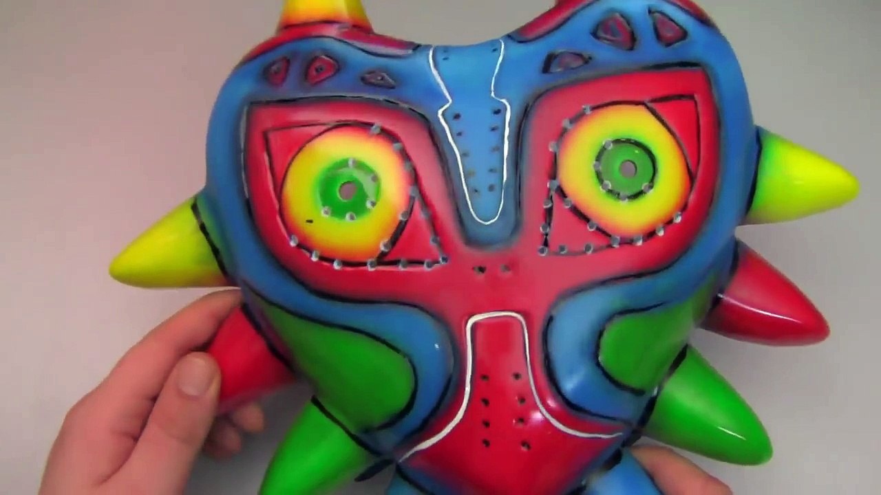 Unboxing The Legend of Zelda - Majoras Mask Cosplay Maske | Irgendwas stimmt hier nicht...