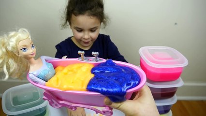 Download Video: Glitter Slime Kids Bath and Rainbow Putty Fun with Disney Frozen Sisters Elsa and Anna