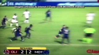 Inacreditável! Torcedor invade o campo e faz gol ao mesmo tempo que jogador