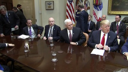 Trump defiende ante la justicia decreto antiinmigración