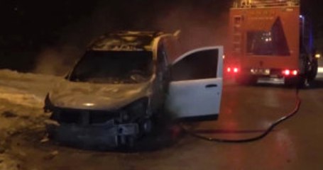 Konya'da Park Halindeki 2 Araç Kundaklandı