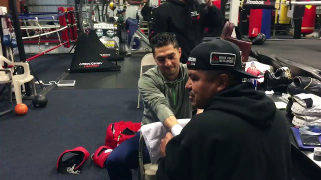 The best boxing nickname - Robert ,Pita Garcia and Josesito Lopez - esnews boxing-NB_GQQ2eFJU