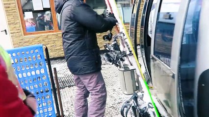 ОТПУСК С МАМОЙ - КАТАЮСЬ НА СНОУБОРДЕ _ #НЕДЕЛЯВЛОГОВ-8kMJNaSAJcM