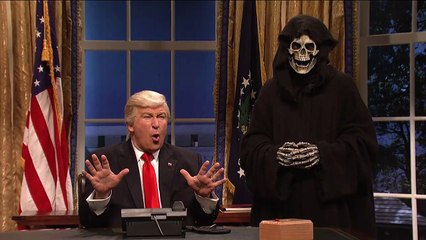 Watch President Trump Make Some International Calls From The Oval Office