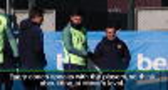 I talk to Messi regularly - Enrique