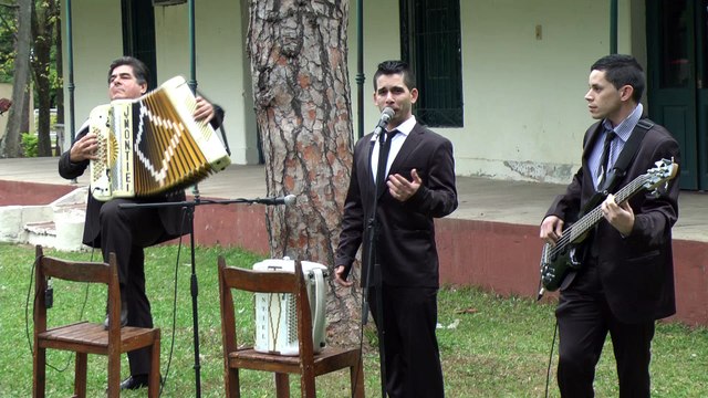 Ernestito Montiel y el Cuarteto Santa Ana - Que Divina Eres