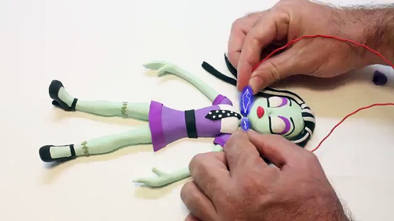 Clawdeen Wolf Monster High doll stop motion play doh video animation