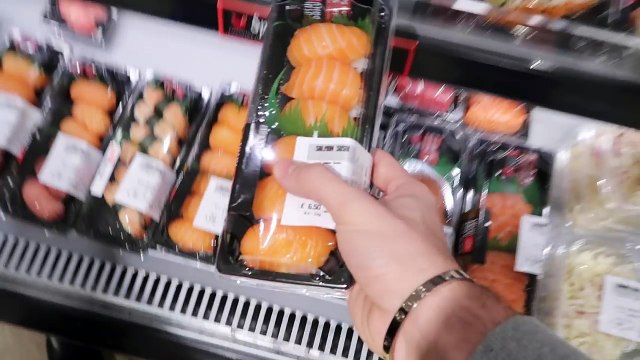 THE WORLDS SMALLEST PHONE-7W0hoaWZup8