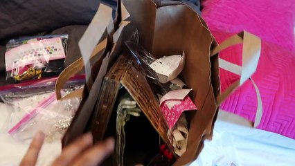 The Time There Was An Epic Arm Wrestle (Day 760)-xpH55Kxz8IE