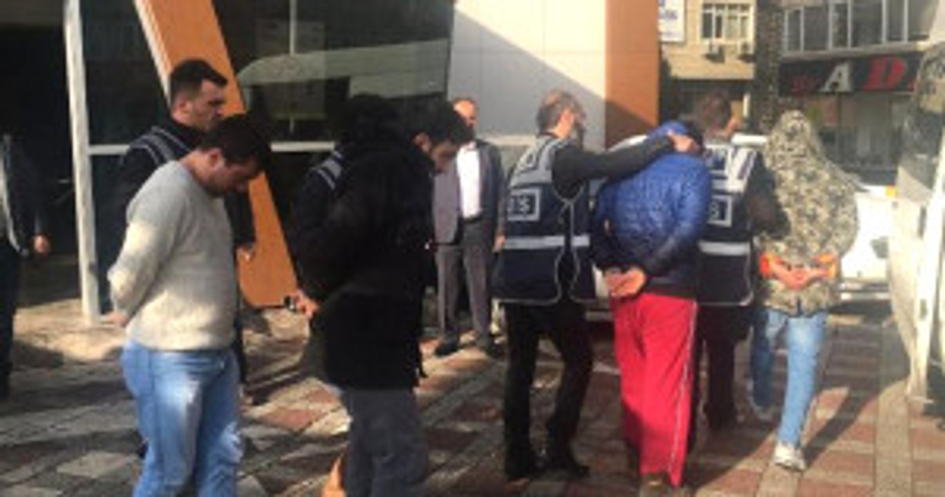 Arkadaşlarıyla Gasp Yapan Zanlı, Çaldıklarının Parasıyla Umre'ye Gitti