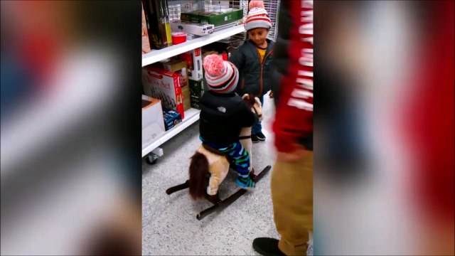 Quand tu veux pas descendre de cheval