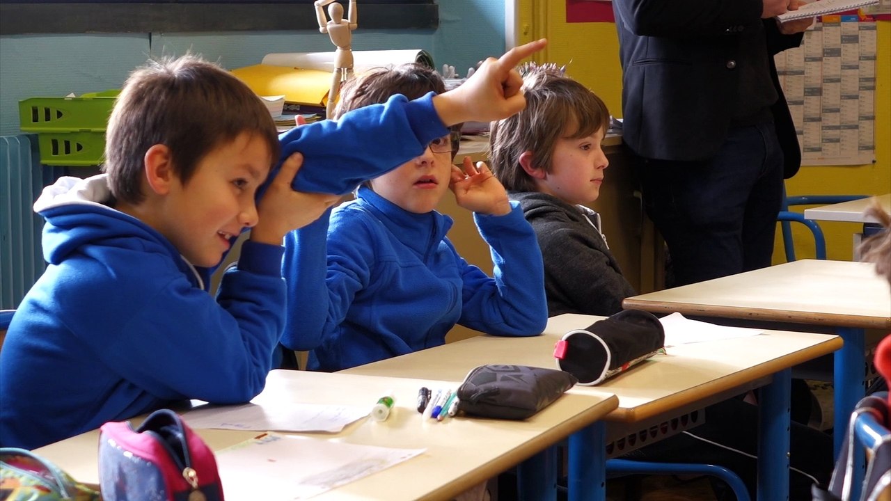 Les joueurs de l'AB en visite à l'école A. Briand