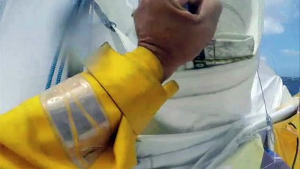 J93 : Réparation express pour Sébastien Destremau / Vendée Globe