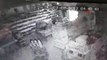 Çanakkale Güne Yine Depremlerle Başladı- Ek Deprem Anı Güvenlik Kamerasında
