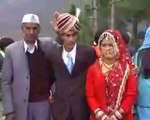 Must Watch This Video, Dulha Huaa Pagal Dulhan Bhagi Jangal