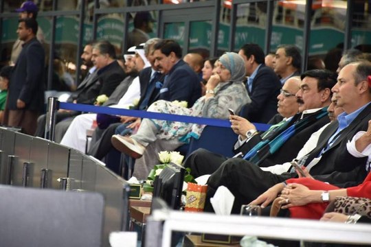 Kis Ne Shiekh Rasheed KO PSL Match Main Galiyan Di? Mubashir Luqman